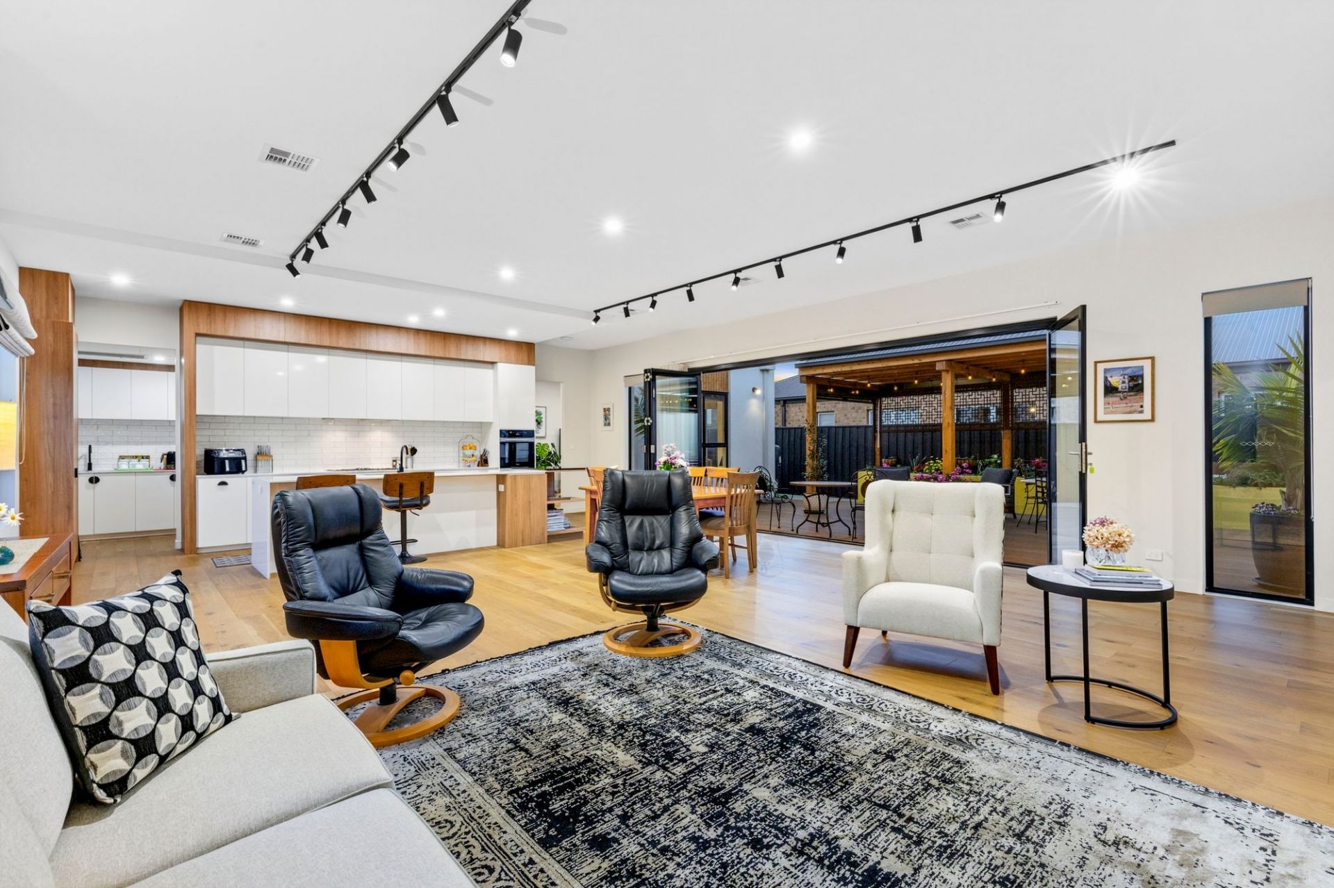 17 Launceston Street Ocean Grove VIC, Ocean Grove - Thumbnail 4