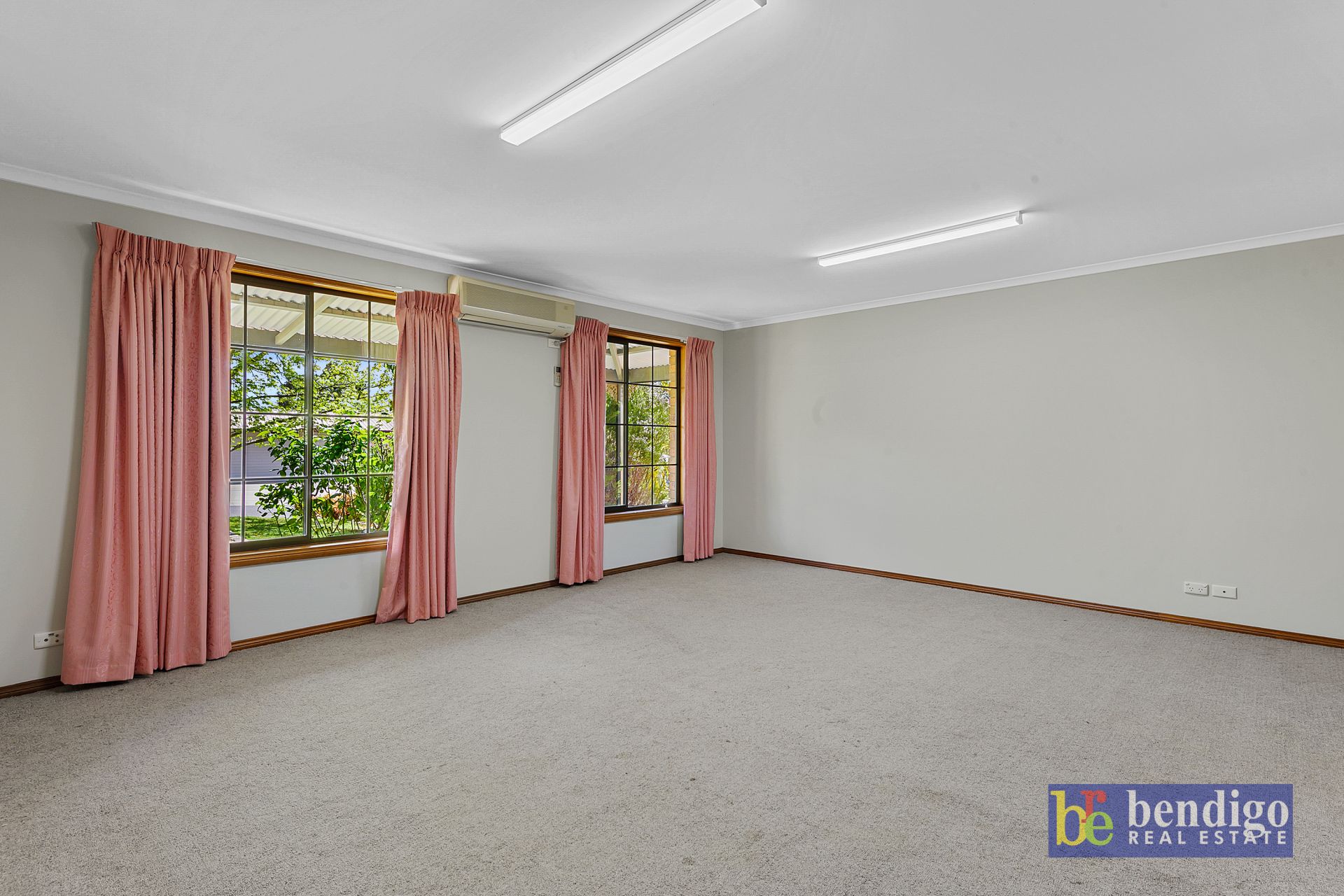 2/1 Stringybark Court Strathdale VIC, Strathdale - Thumbnail 2