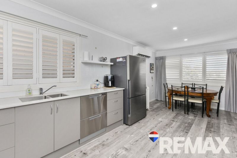 JUNEE, 11 Kitchener Street