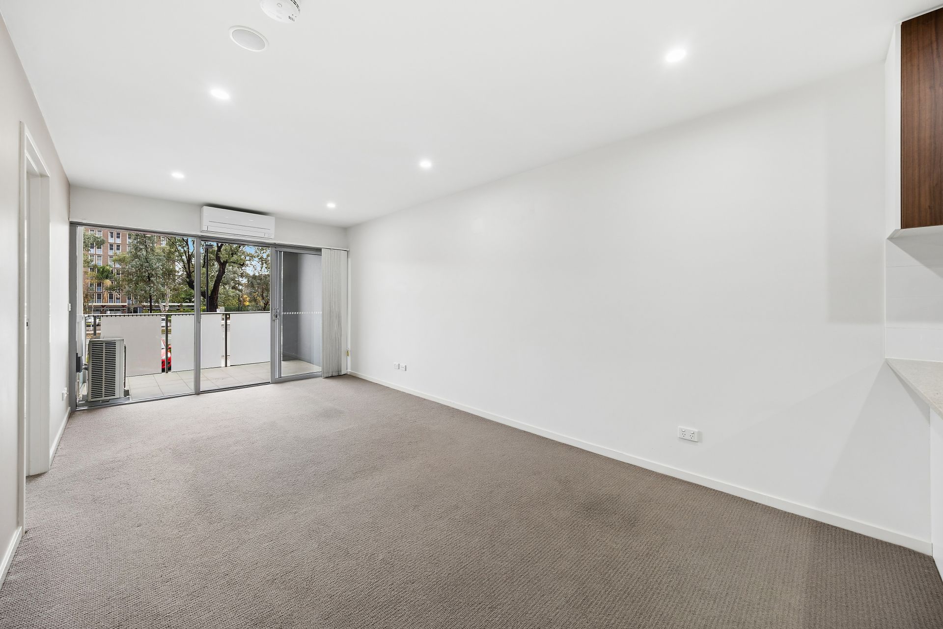 16/10 Ipima Street, Braddon, Braddon - Thumbnail 4