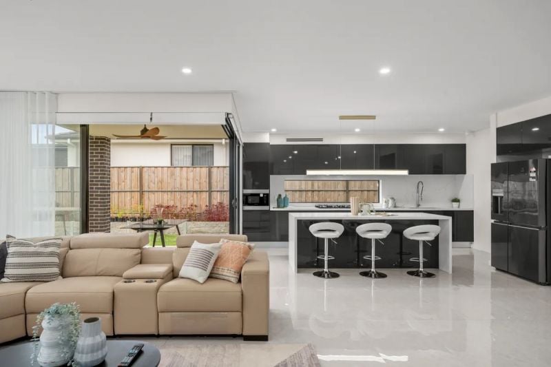 29 Baystone (Gables) Street, Box Hill - Thumbnail 4