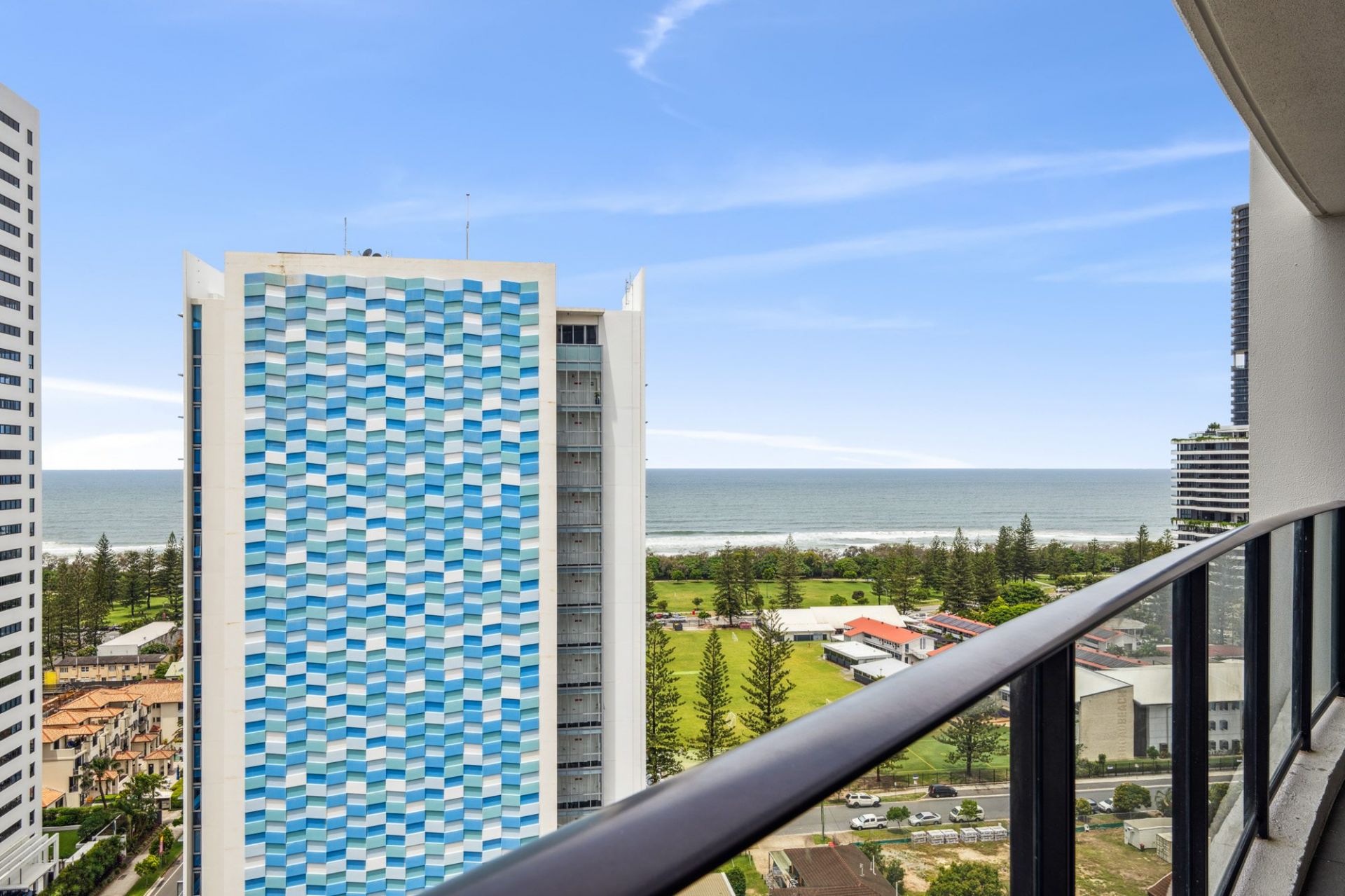 1904/22 Surf Parade, Broadbeach - Thumbnail 5