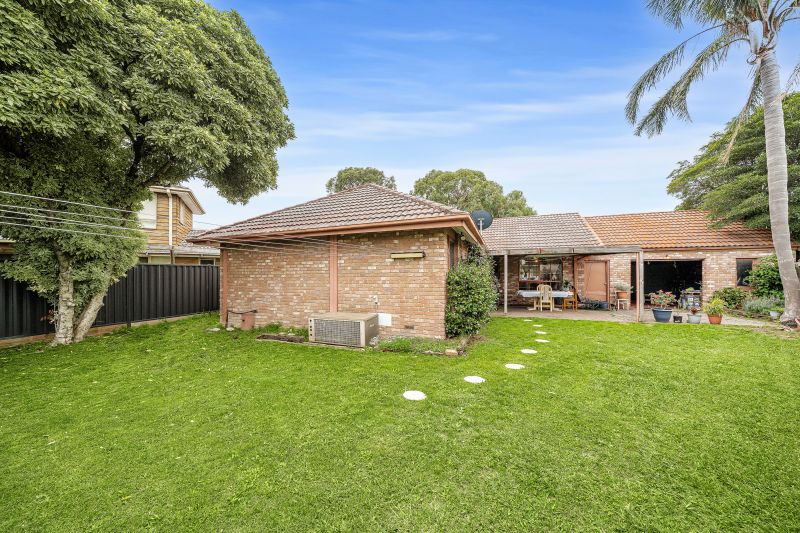 1 Dalray Close, Mill Park