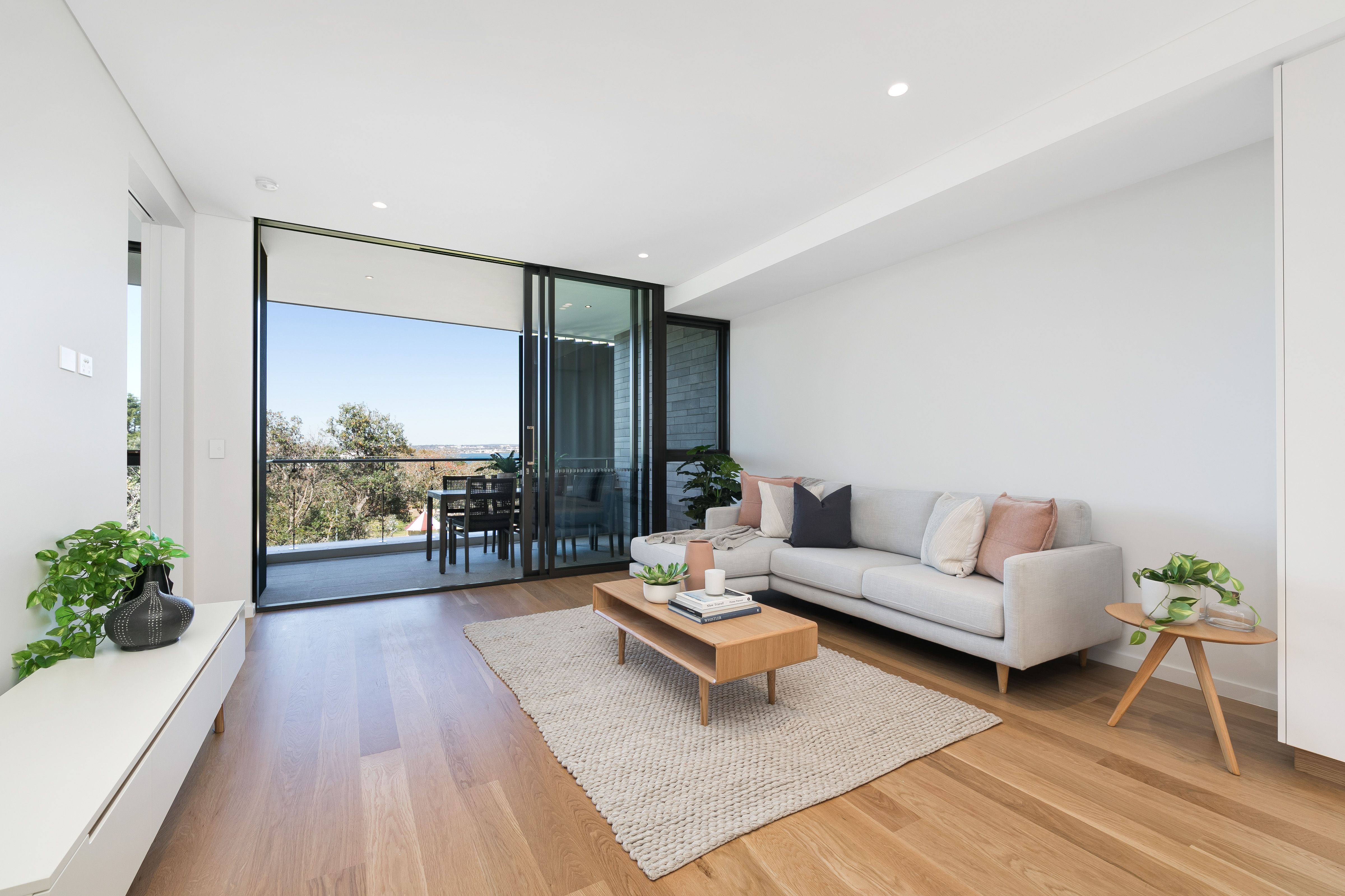 307/177 Russell Ave DOLLS POINT 2219