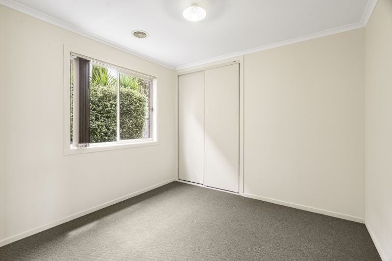 25 Anglers Drive, Epping