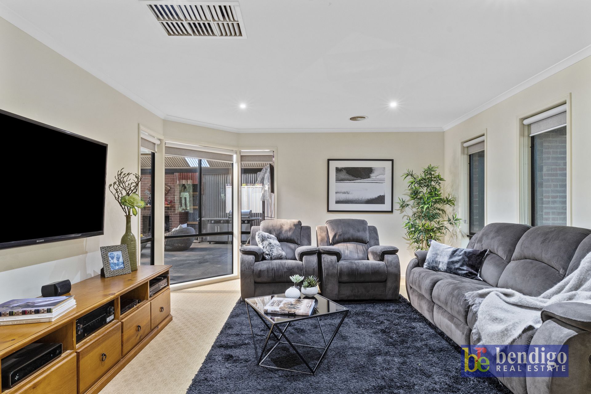 9 Bedarra Court Maiden Gully VIC, Gully - Thumbnail 2