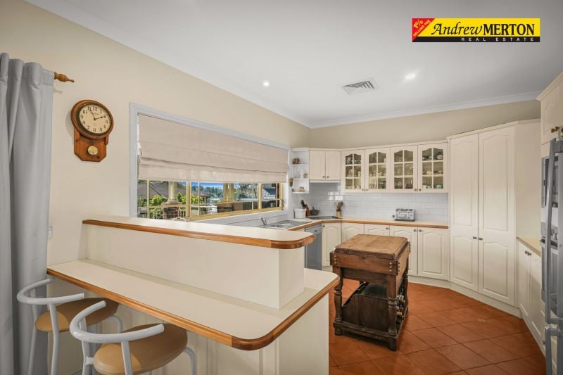 32 James Ruse Close, Windsor