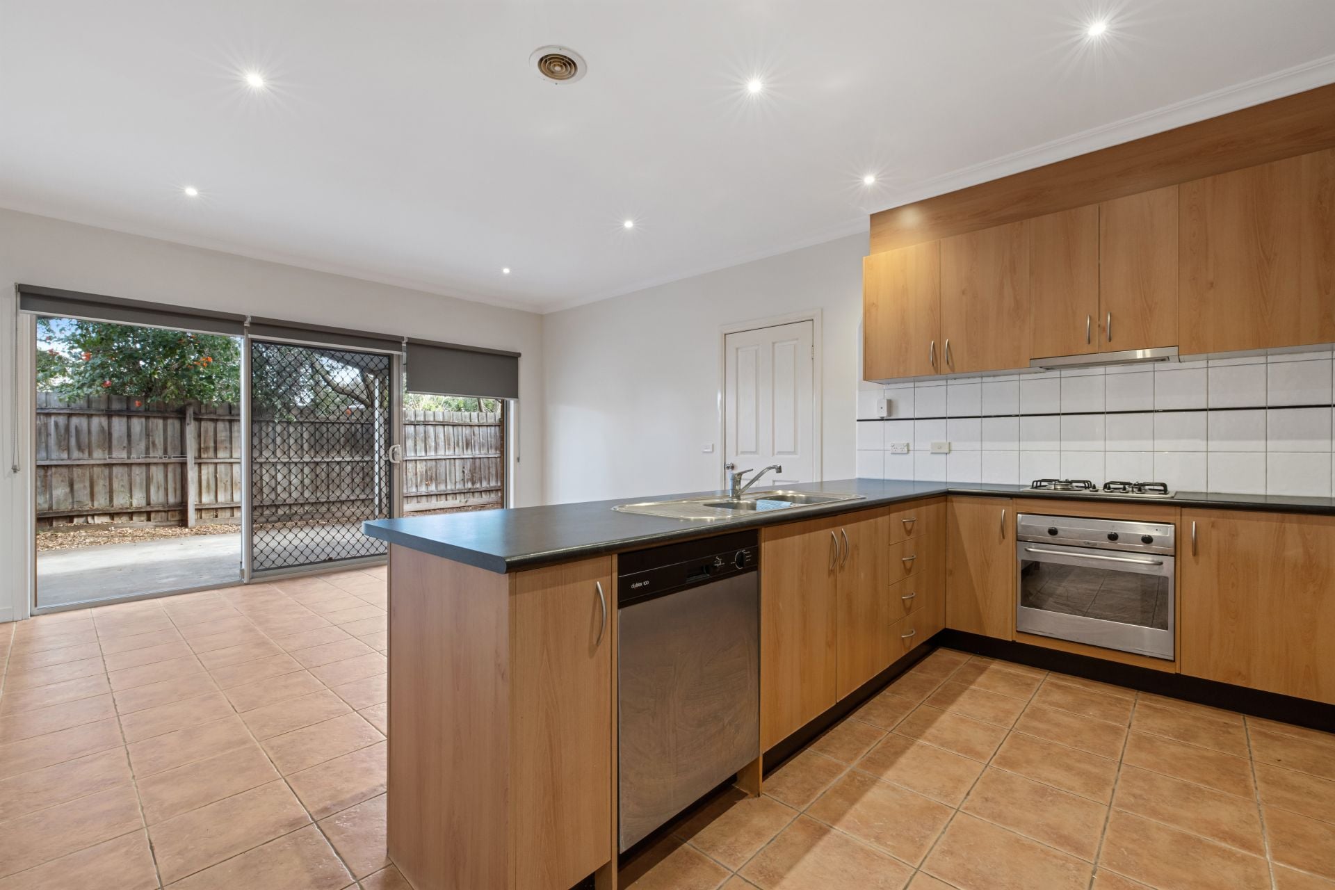 STYLISH 3 BEDROOM TOWNHOUSE