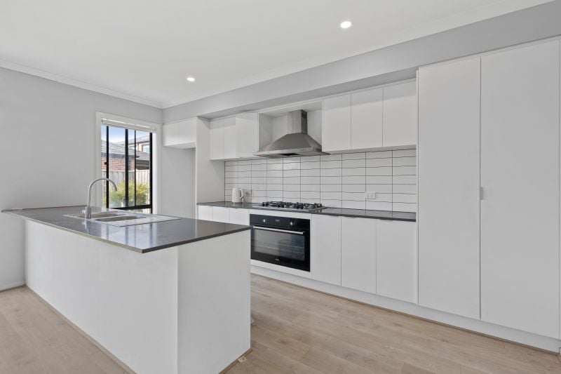 9 Camrose Street, Mickleham