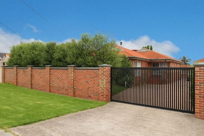 155 Mahoneys Road, Reservoir