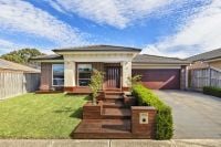 3 Shoal Circuit, Doreen VIC