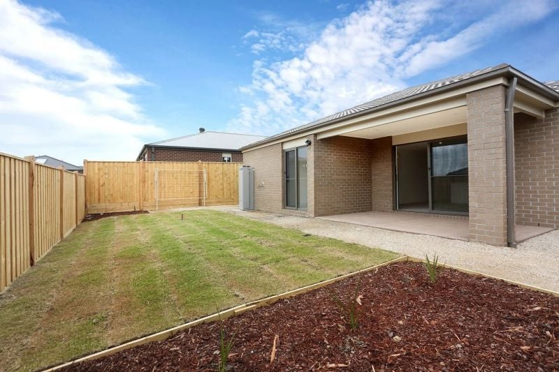 10 Illawara Drive, Mickleham