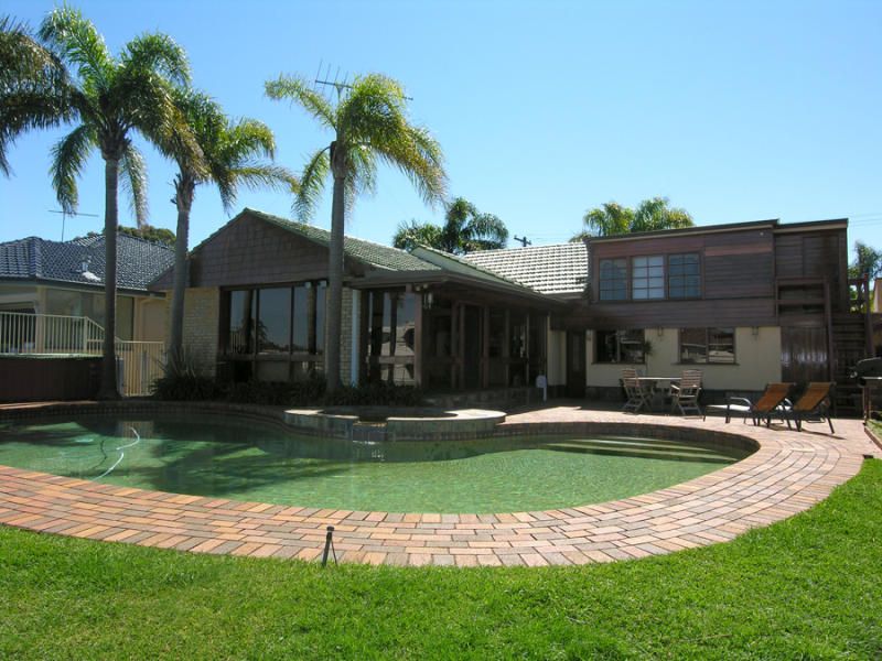 100 Belgrave Esplanade, SYLVANIA WATERS, Sylvania Waters - Thumbnail 5