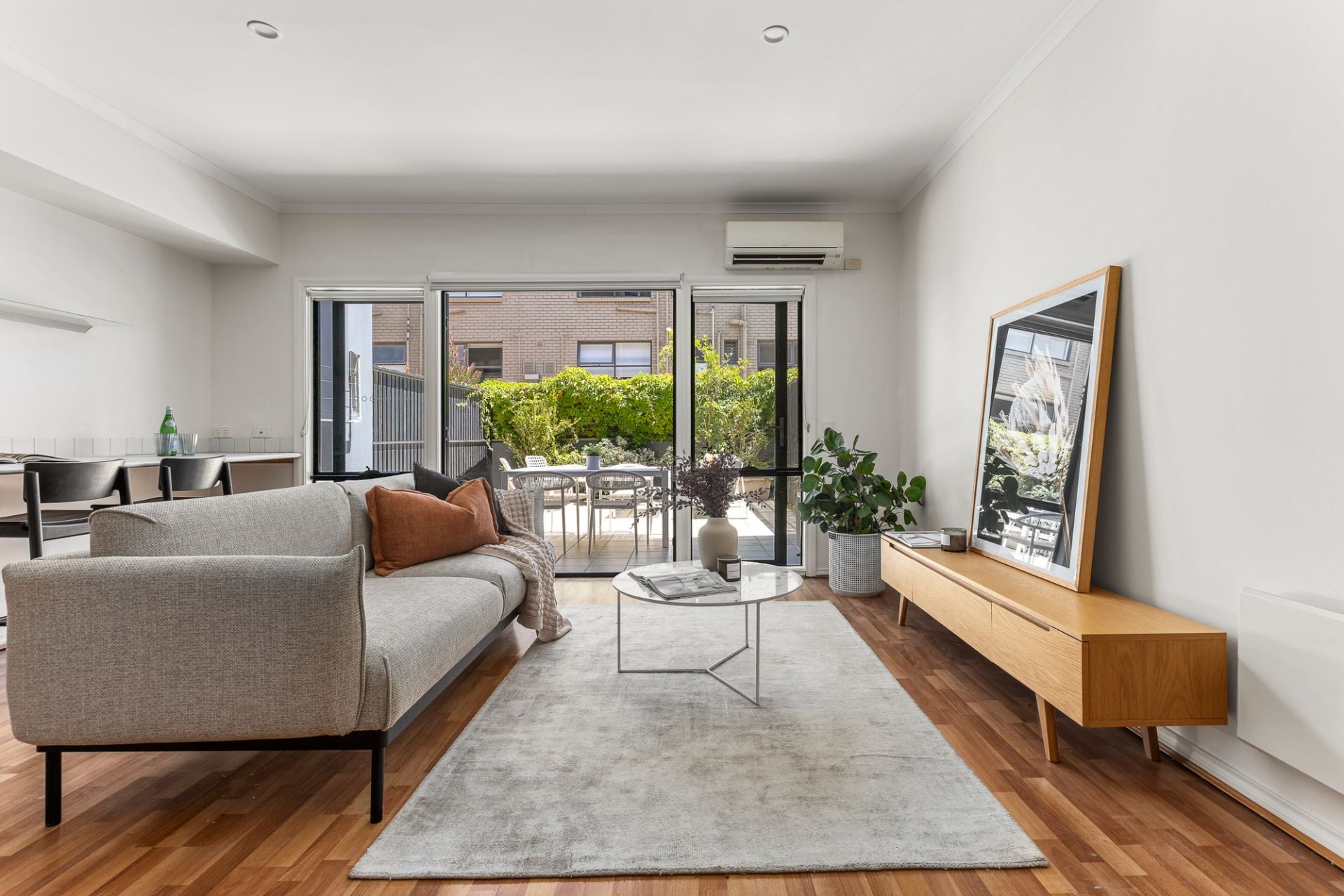 7/194 Alma Road, Sold, St Kilda East - Thumbnail 2