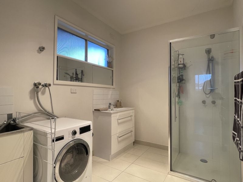 8/25 Newton Crescent, Lalor