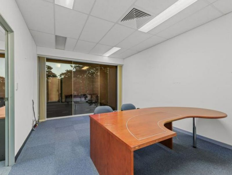 Ground/478 Logan Road, Greenslopes