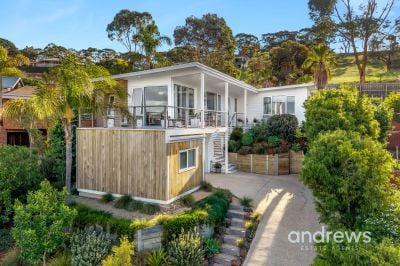 24 Oakbank Avenue, Highton
 
 
 $995,000 - $1,090,000, Highton $ - Thumbnail 2