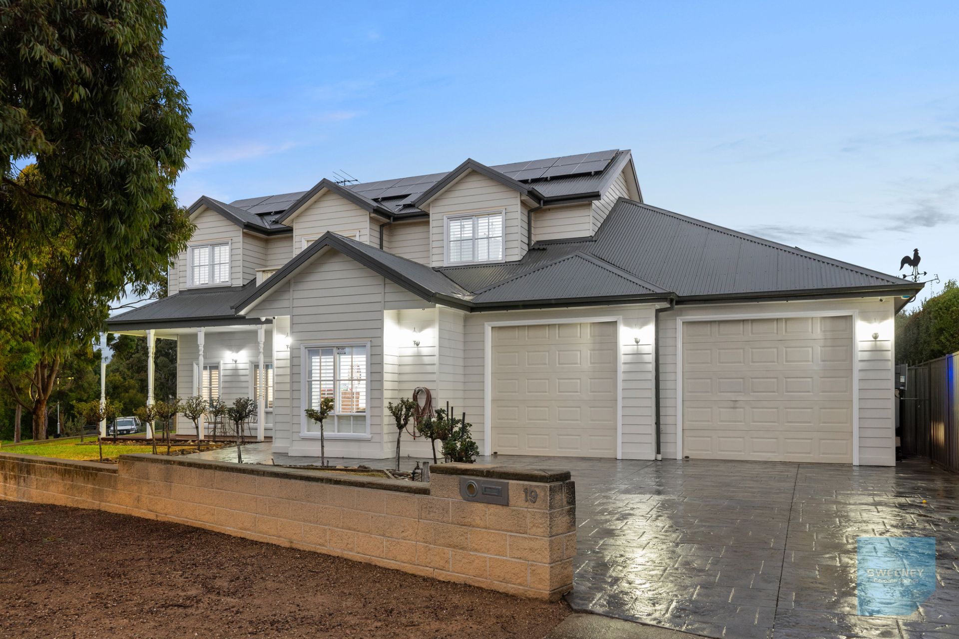19 Caesia Way, Caroline Springs - Thumbnail 3