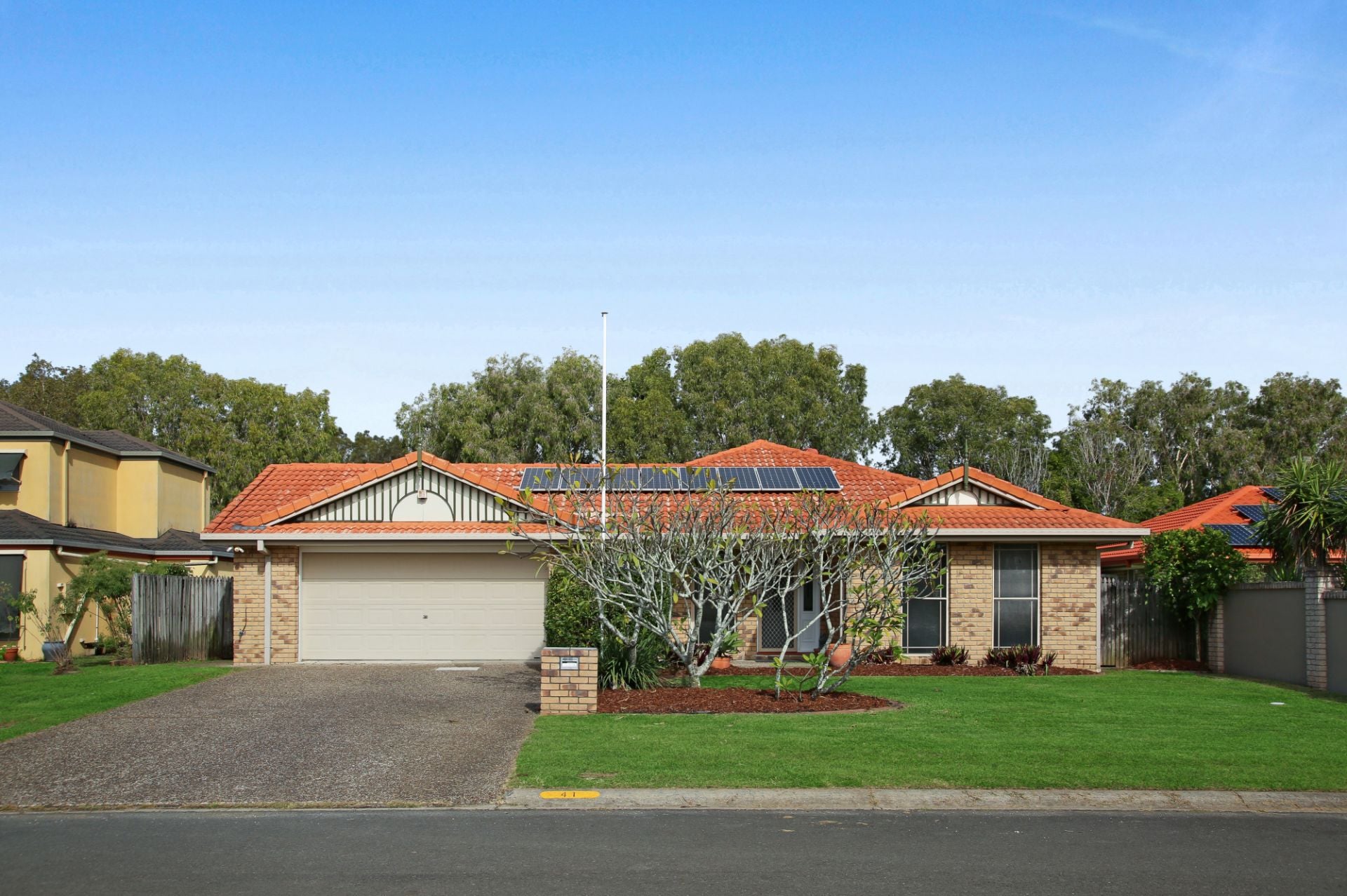 41 Lakeshore Drive, Helensvale, Helensvale - Image 1