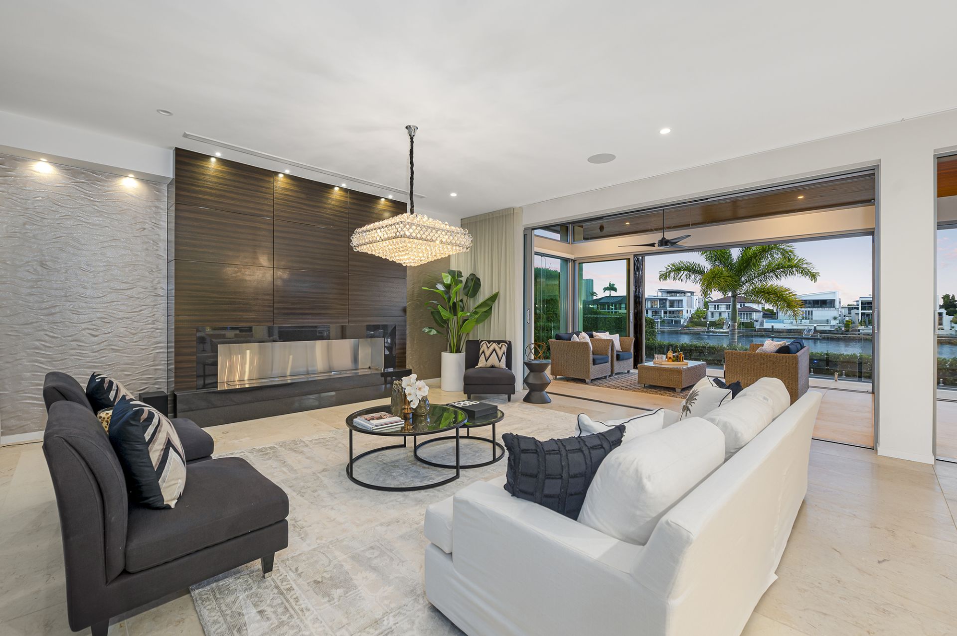 126 Amalfi Drive, Isle Of Capri QLD 4217, Surfers Paradise - Thumbnail 5