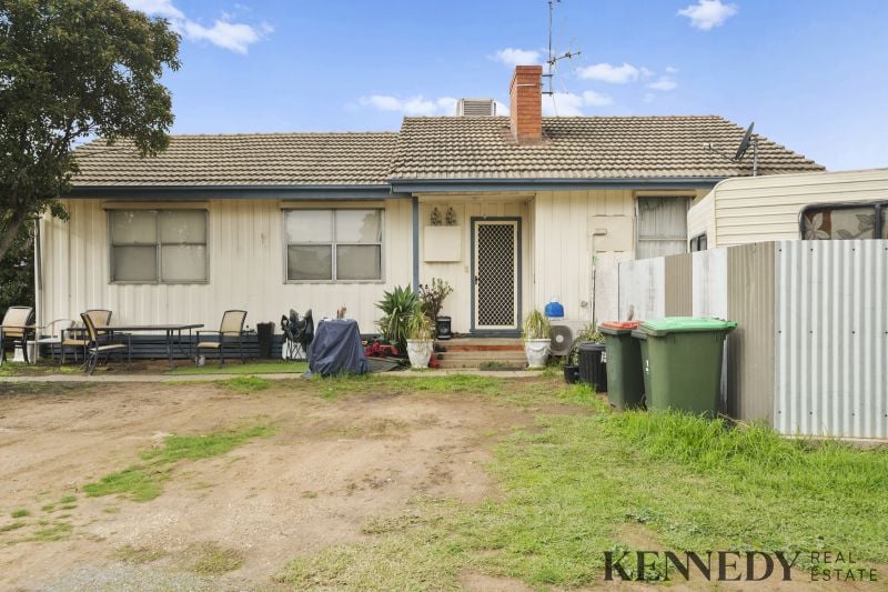 17 McLean Street Yarrawonga VIC, Yarrawonga - Thumbnail 2