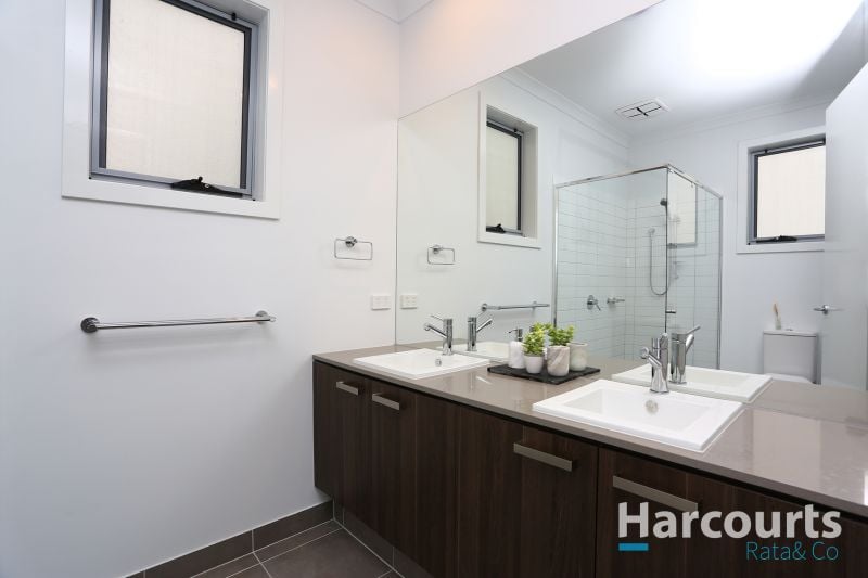 10 Ely Walk, Craigieburn