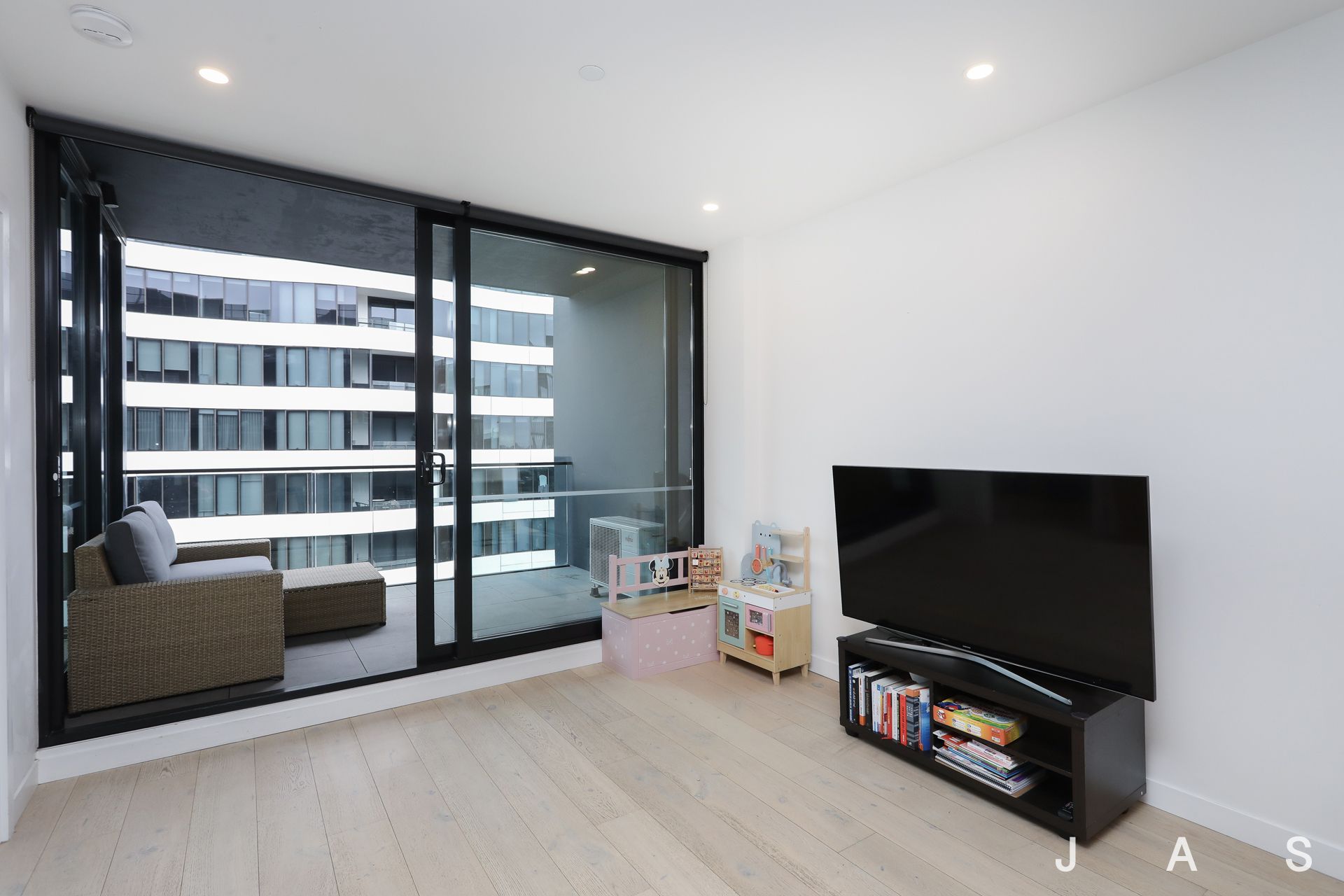 1208/2 Joseph Road Footscray VIC, Footscray - Thumbnail 4