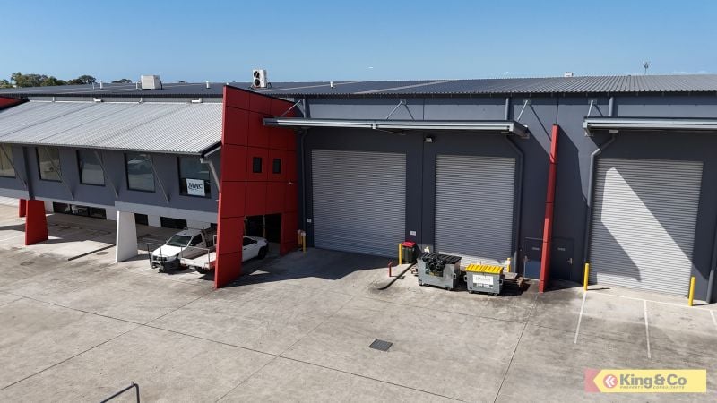 Corporate Geebung Office/Warehouse!