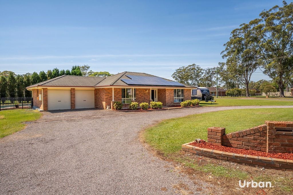 Medowie 15 Ford Avenue