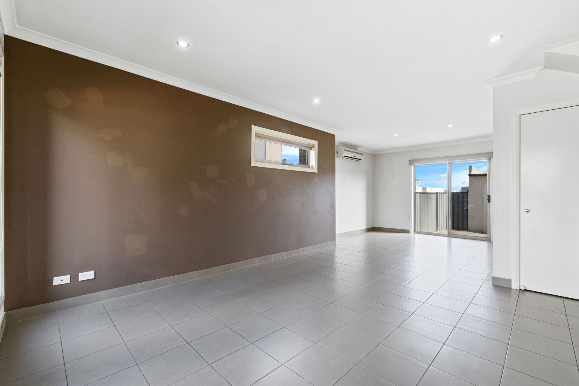 Two Bedroom Townhouse!