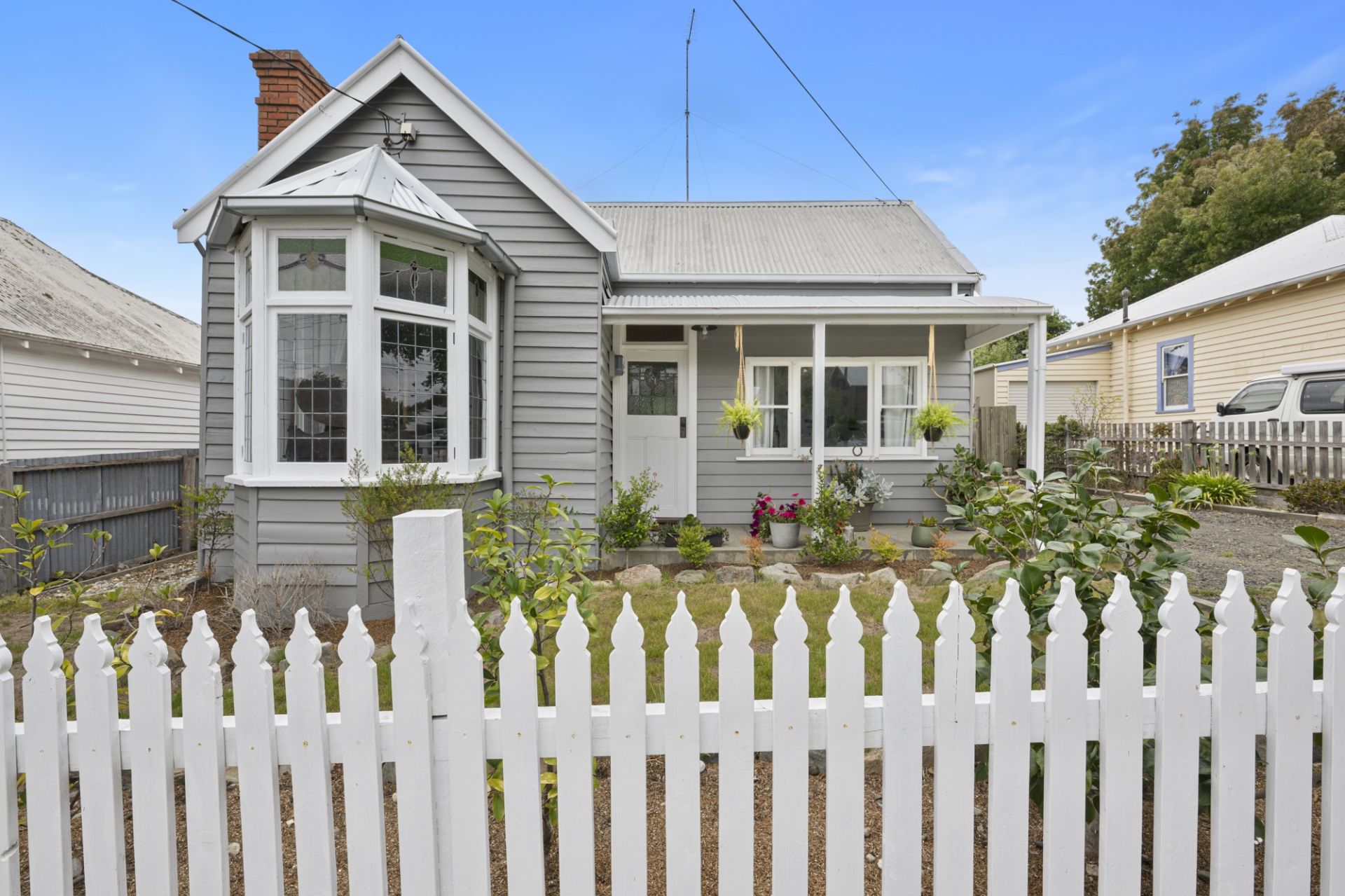 715 Laurie Street, Mount Pleasant, Mount Pleasant - Thumbnail 2