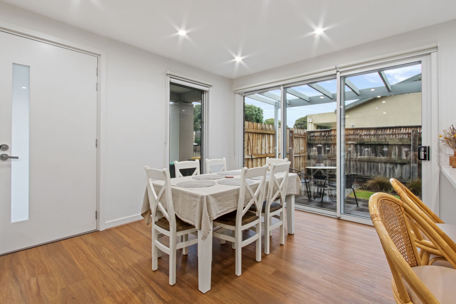 Stylish 3-Bedroom Townhouse in Prime Reservoir Location