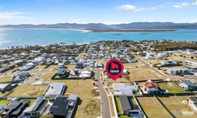 3 Diamond Way, Hawley Beach, Hawley Beach - Thumbnail 2