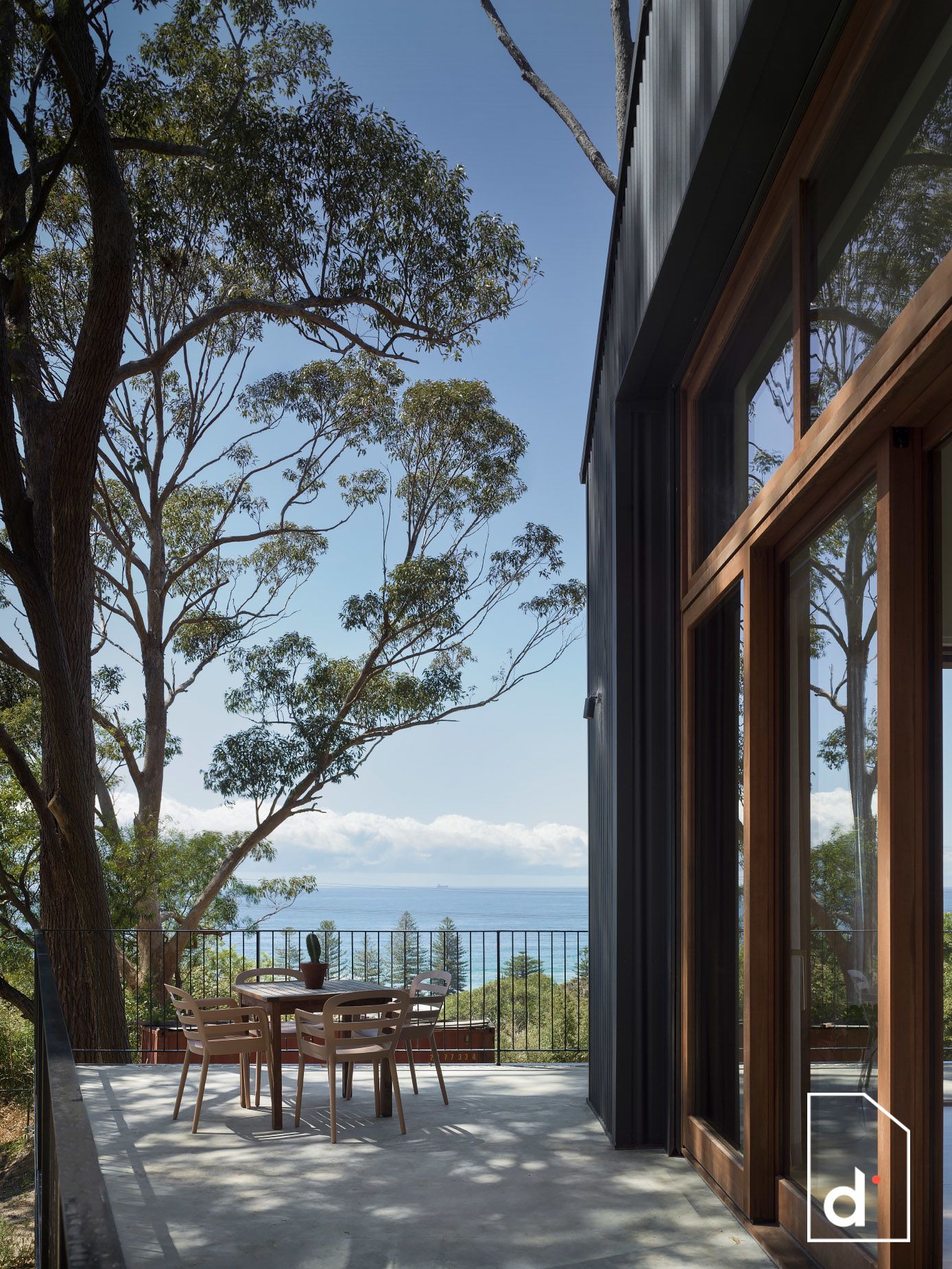 5 Middle Heights Road, Coledale NSW