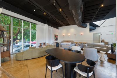 STUNNING INNER CITY SHOWROOM WITH HIGH CEILINGS