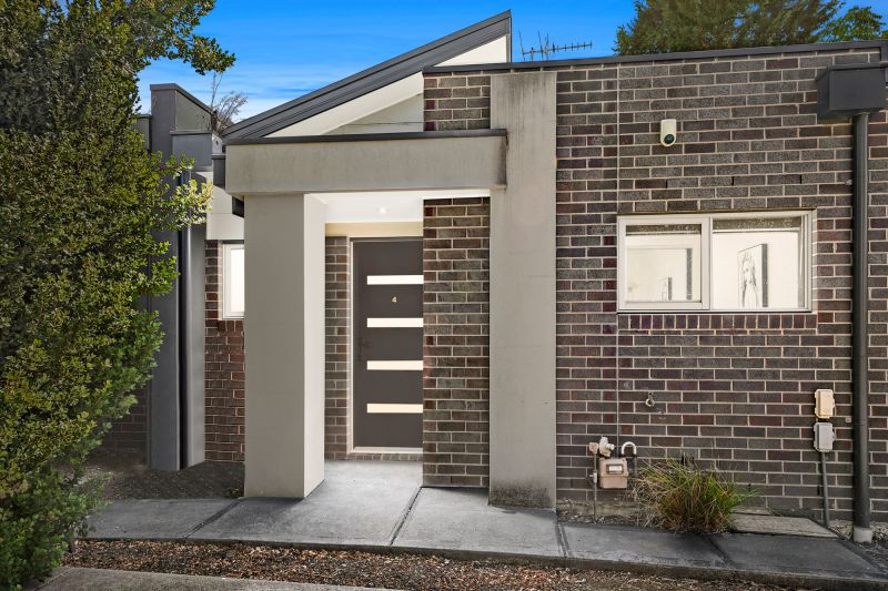 4/97-99 Whitelaw Street, Reservoir