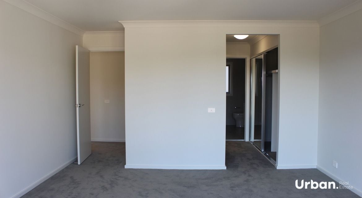 Moorebank 21 Hennessy Avenue