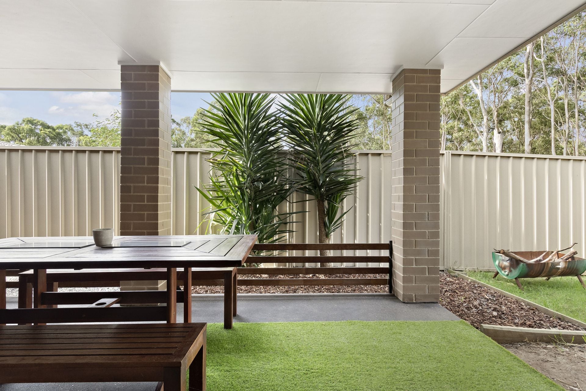 28 Mahogany Crescent, Thornton, Thornton - Thumbnail 4