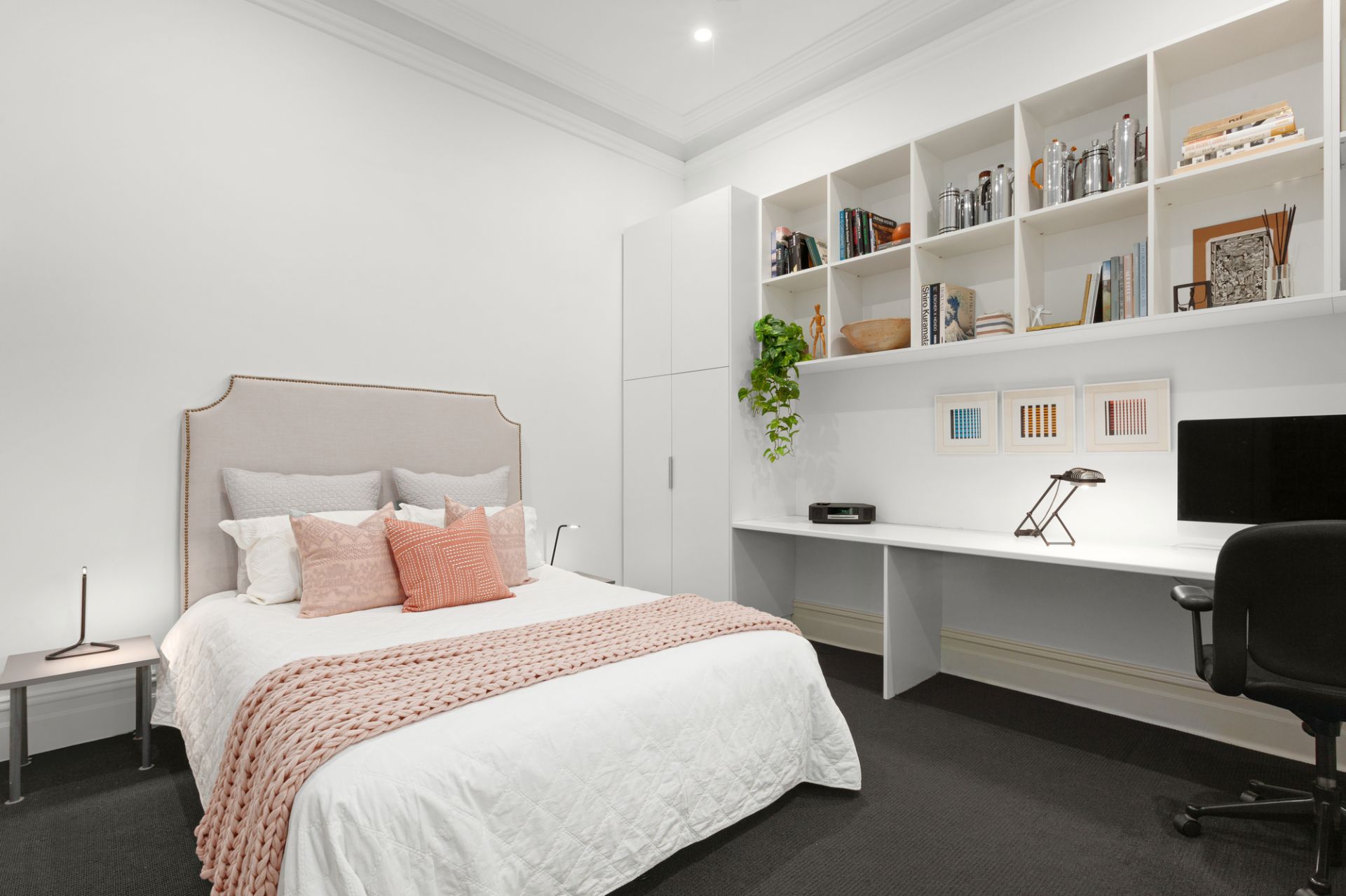 19 Broomfield Road, Hawthorn East, Hawthorn East - Thumbnail 2