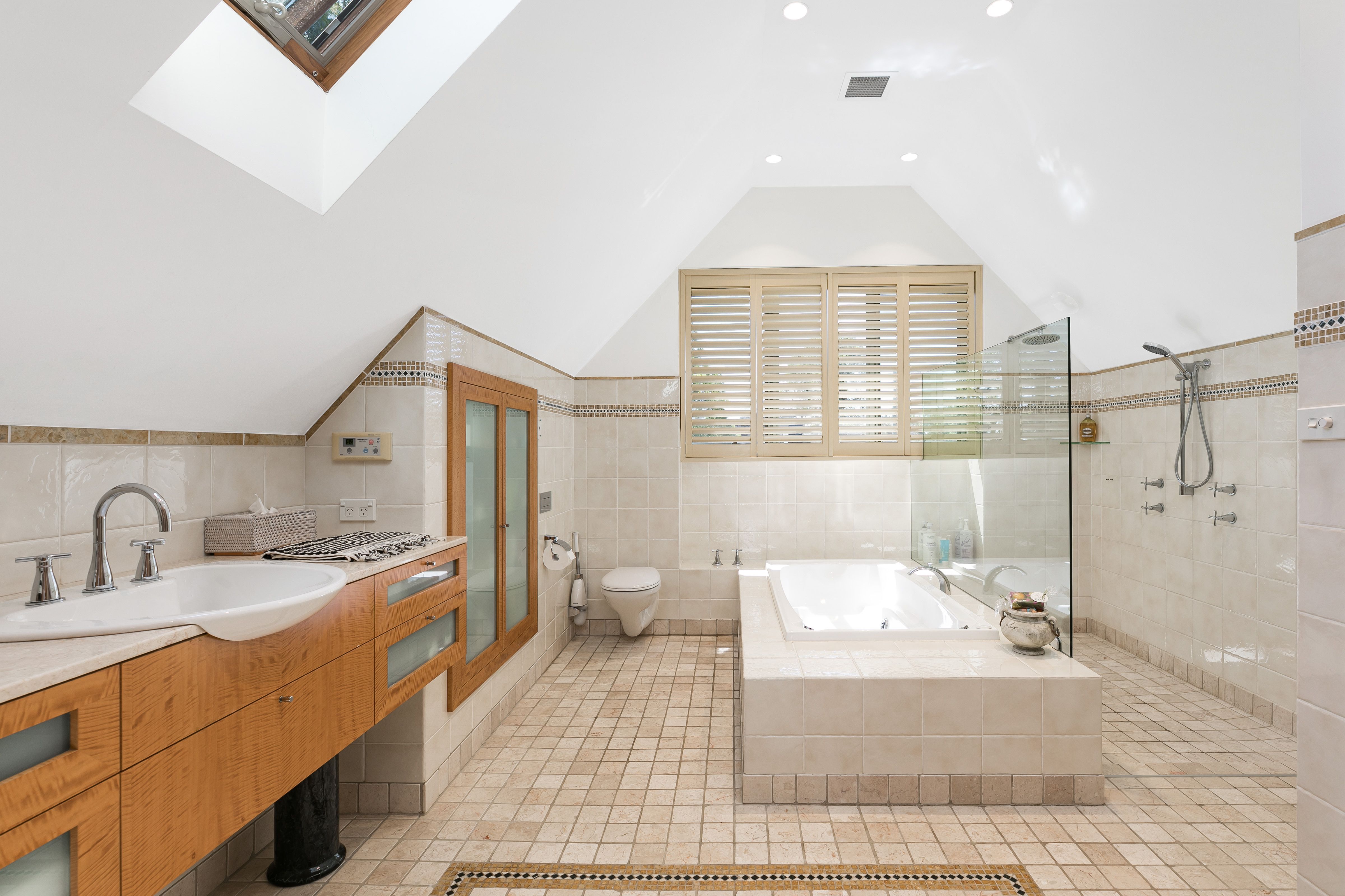 16 Turriell Bay Road LILLI PILLI 2229