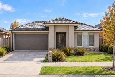 Beveridge 8 Liberty Crescent
