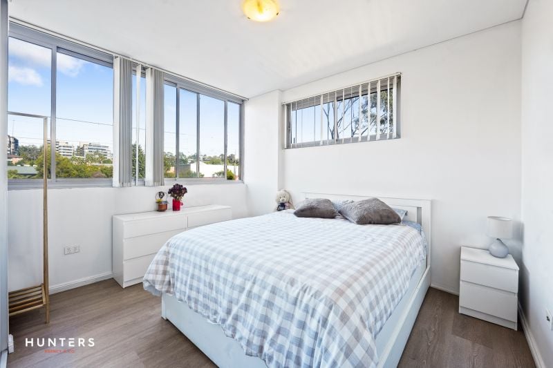 15/11-13 Hunter Street, Parramatta