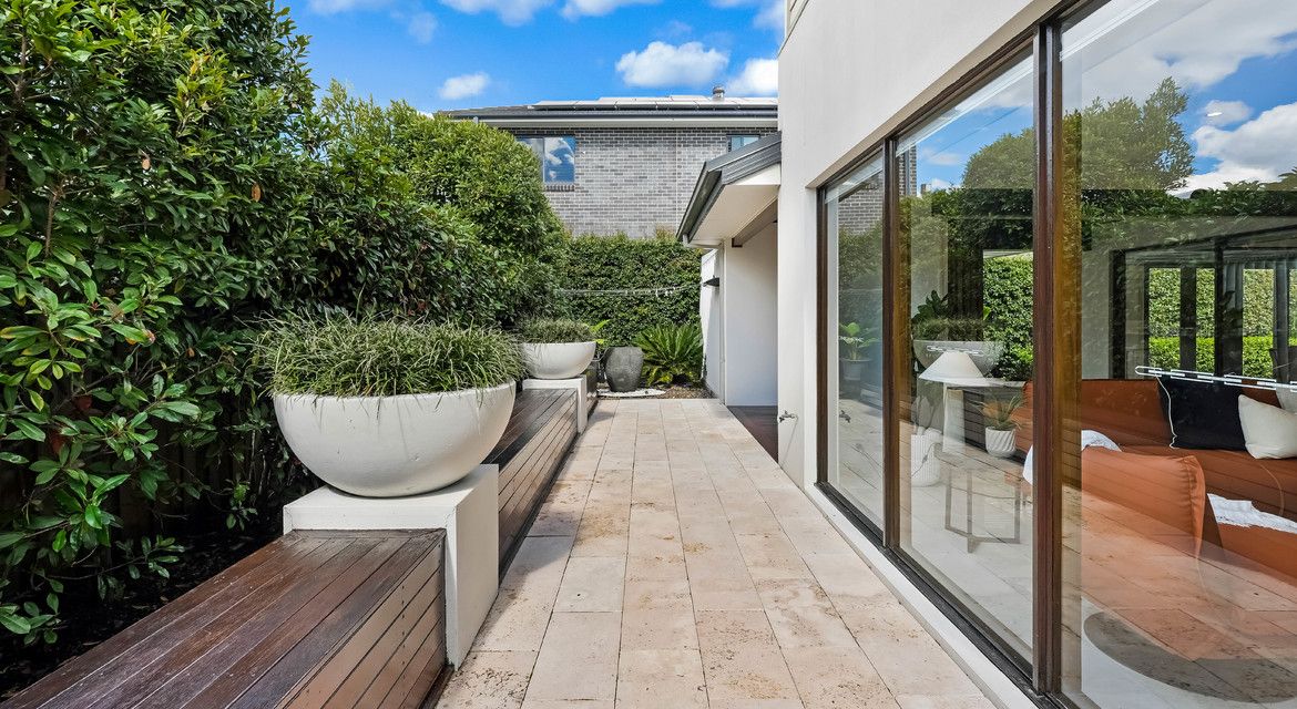 Bardia 19 Tempe Street