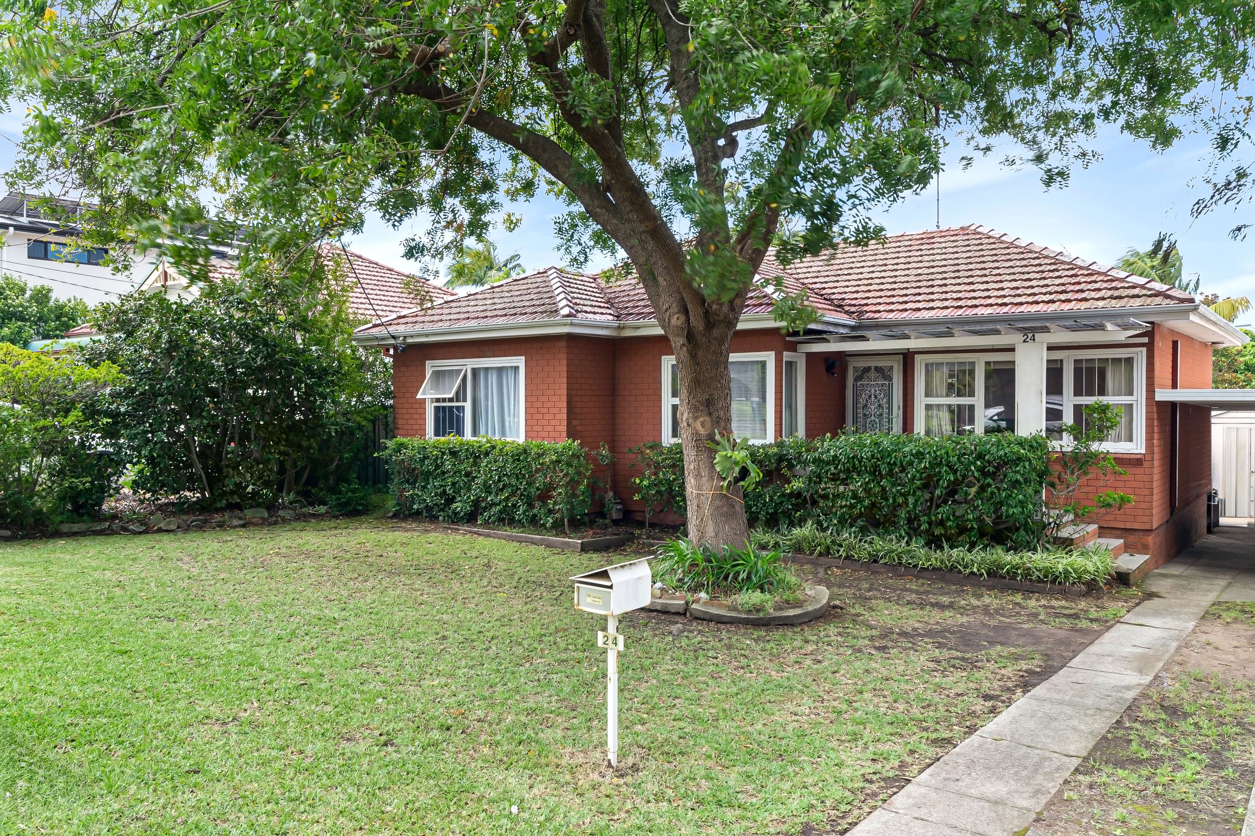 24 Pines Parade Gymea 2227