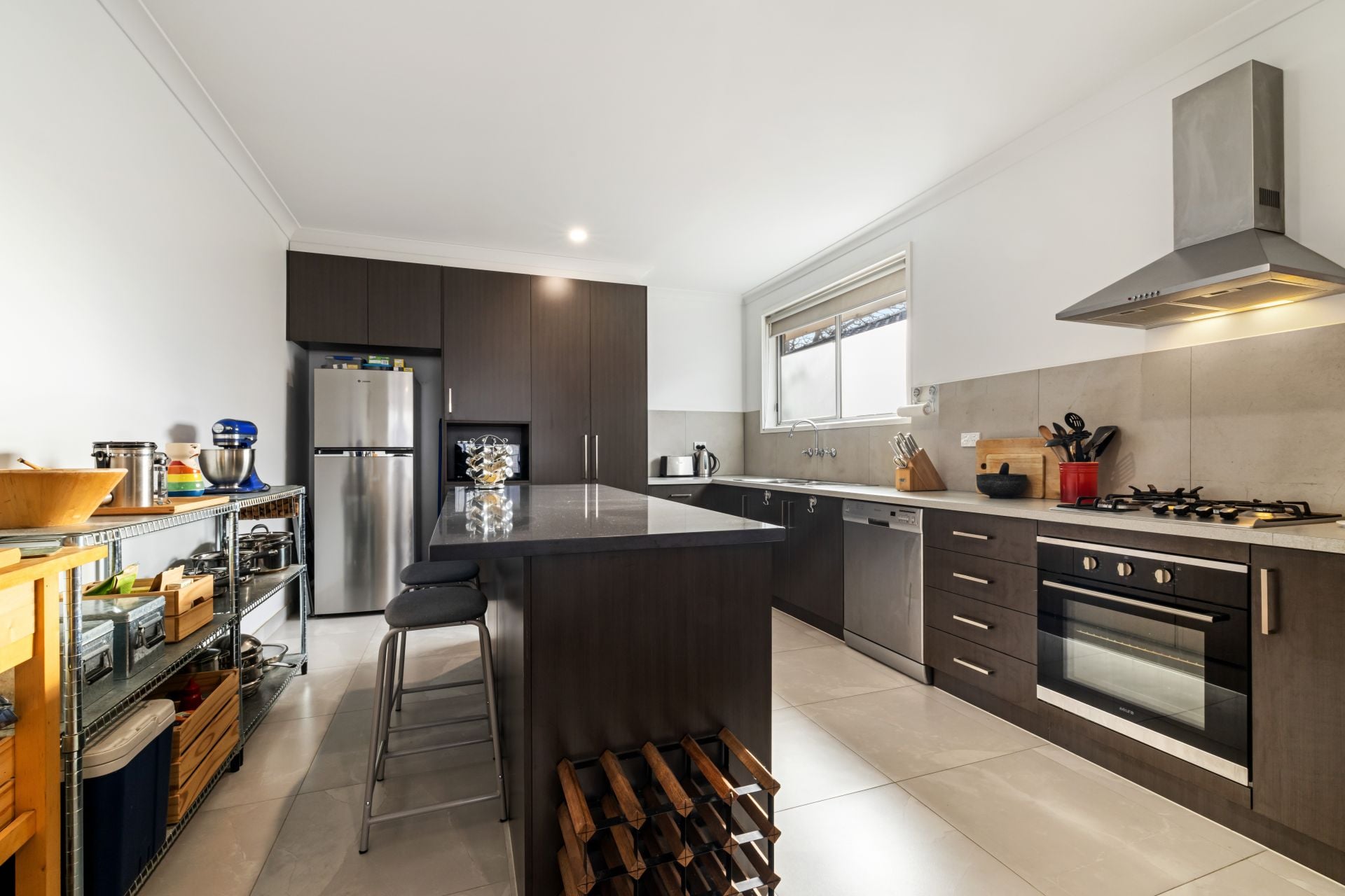 Stylish & Spacious 2-Bedroom Unit in the Heart of Reservoir