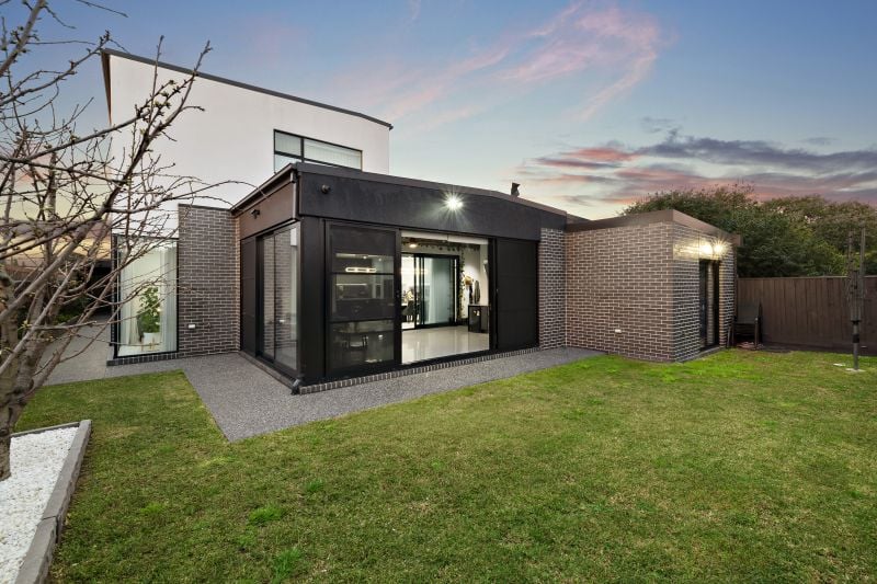 101 Derrick Street, Lalor