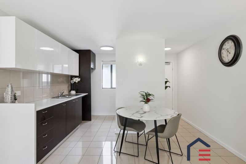 8/11 Tanunda Drive, Rivervale