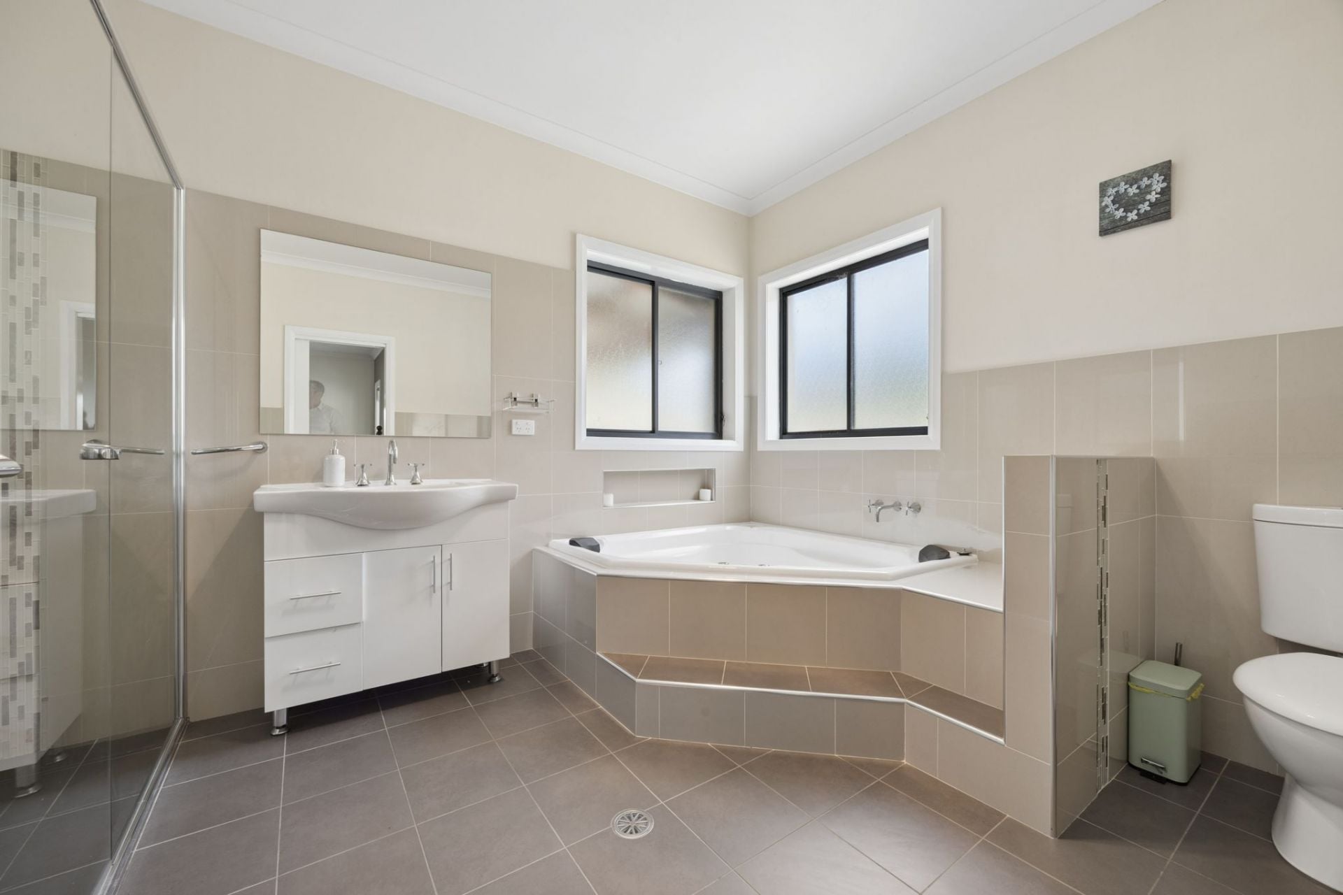18 O'Malley Place Googong NSW, Googong - Thumbnail 8