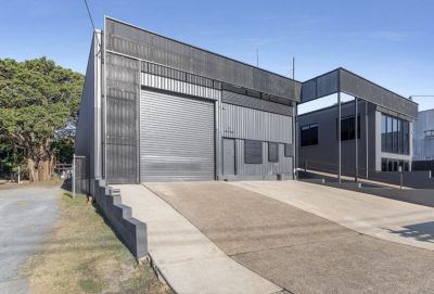 FRESHLY REFURBISHED WAREHOUSE!