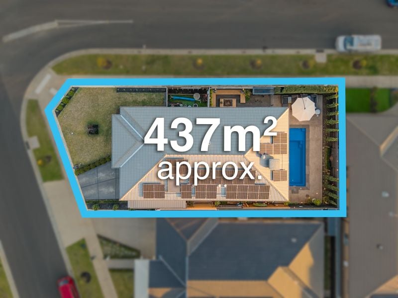 14 Roaming Drive, Fraser Rise